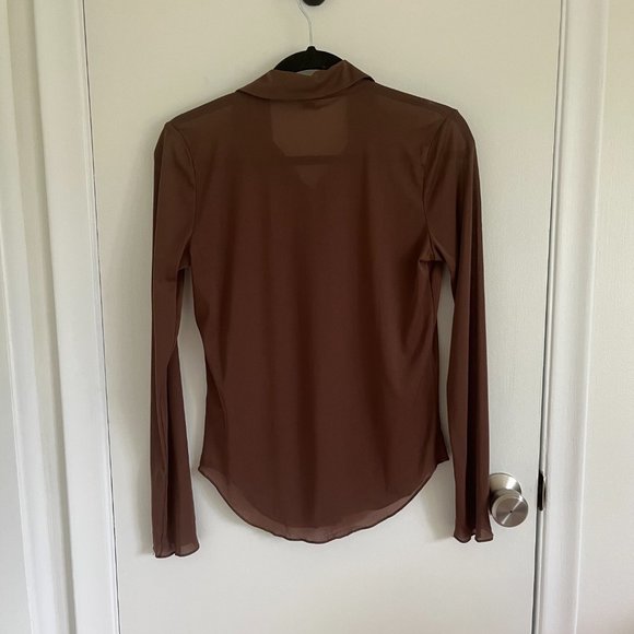 WILFRED (Aritzia) Pose Mesh Button-up Longsleeve - Picture 4 of 5